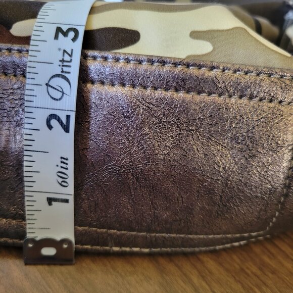 Kathy Van Zeeland Brown Camouflage Shoulder Bag.  Hobo Style camo print purse - Picture 16 of 16